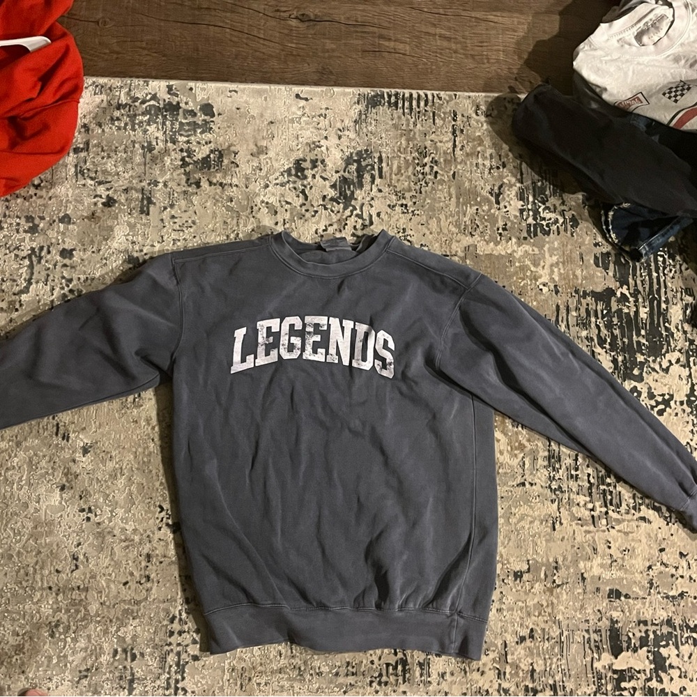 Men's Gray Sweater